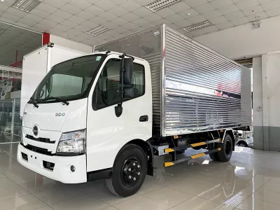 123oto THAY KÍNH XE Ô TÔ tải Hino 1.9 tấn tận nơi